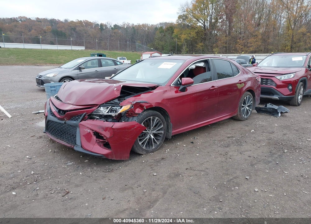 2018 TOYOTA CAMRY SE VIN: 4T1B11HK2JU516979