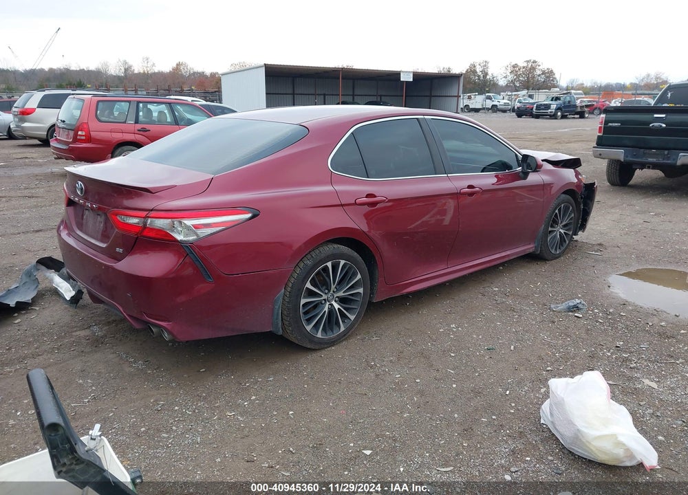 2018 TOYOTA CAMRY SE VIN: 4T1B11HK2JU516979