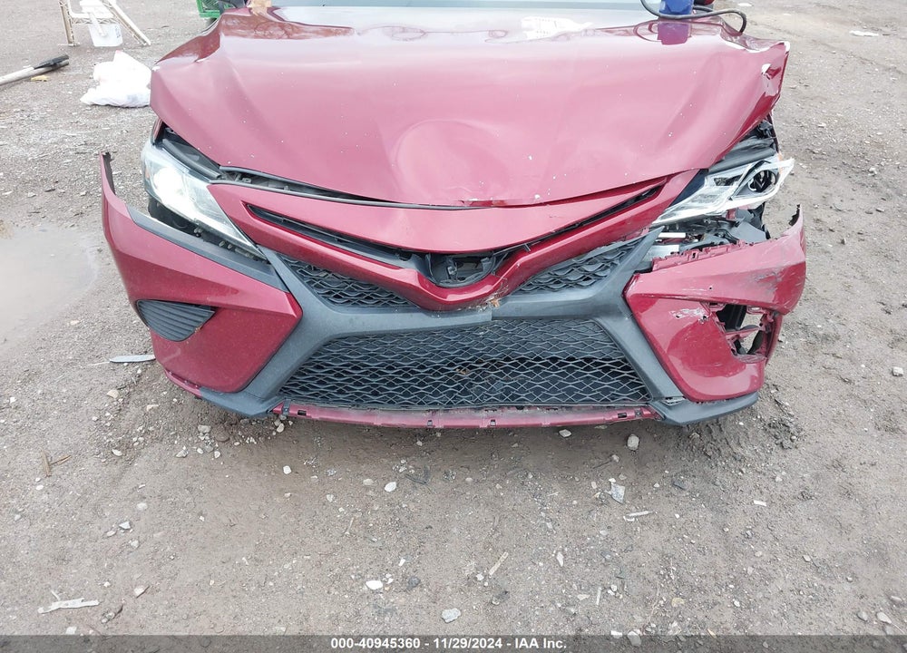 2018 TOYOTA CAMRY SE VIN: 4T1B11HK2JU516979