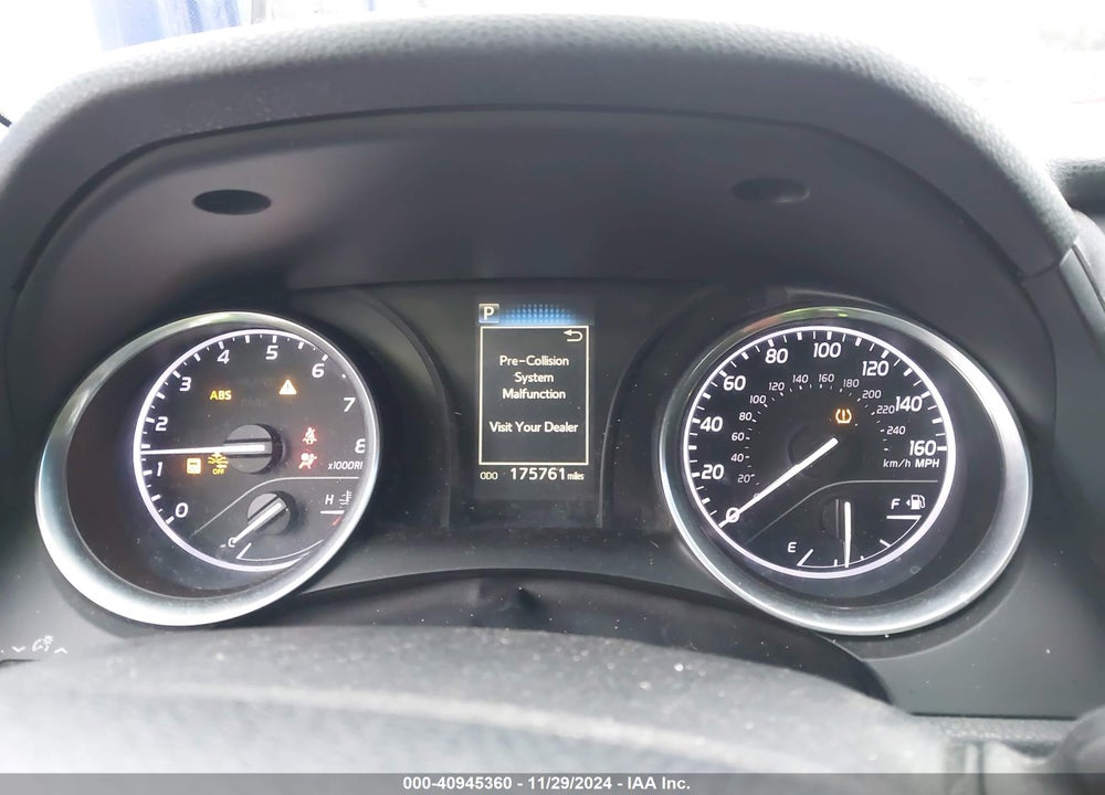 2018 TOYOTA CAMRY SE VIN: 4T1B11HK2JU516979