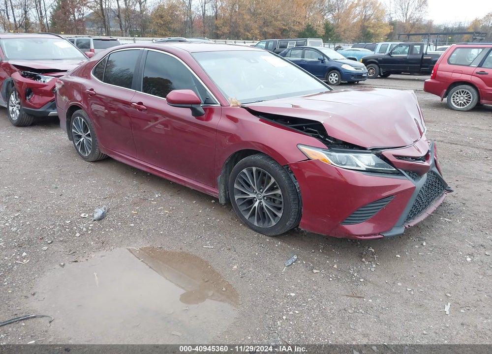 2018 TOYOTA CAMRY SE VIN: 4T1B11HK2JU516979