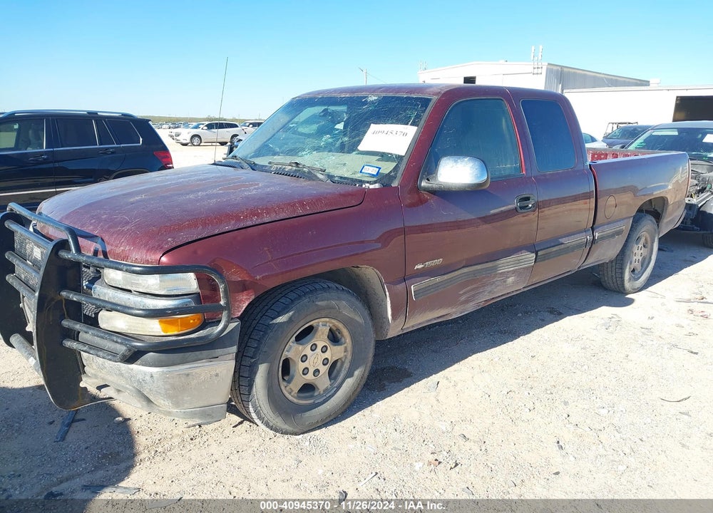 2002 CHEVROLET SILVERADO 1500 LS VIN: 2GCEC19T921211611