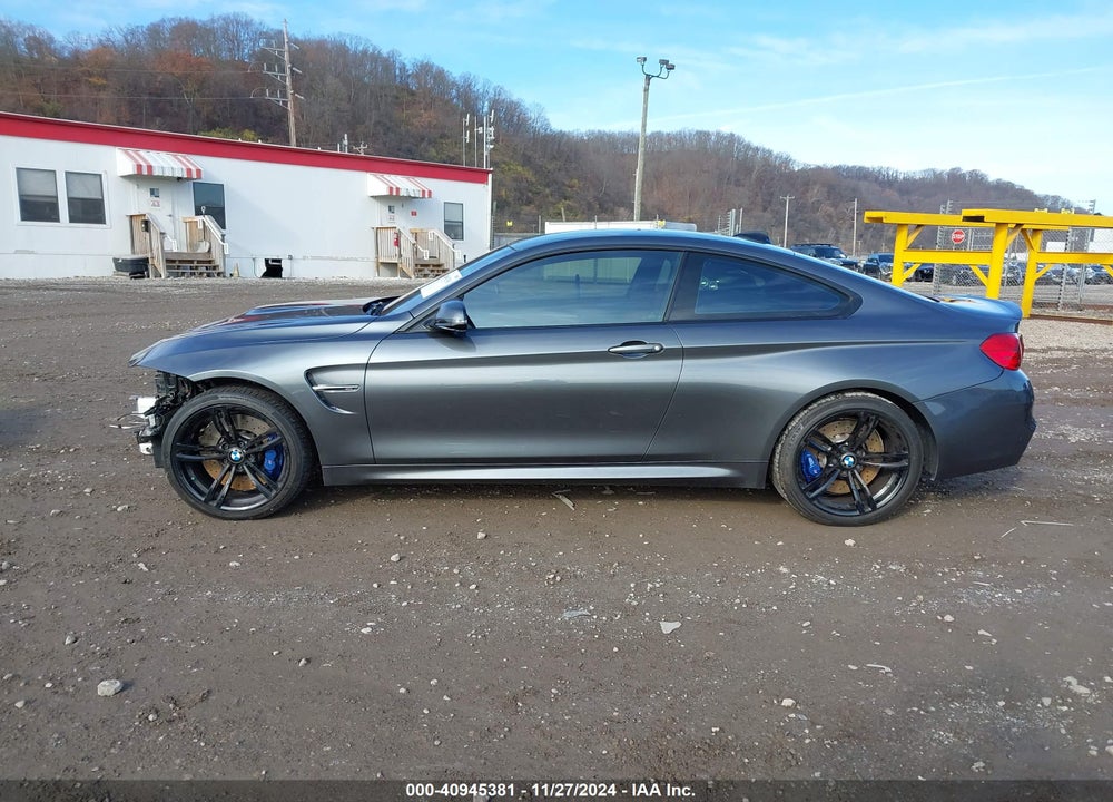 2016 BMW M4 VIN: WBS3R9C58GK337456
