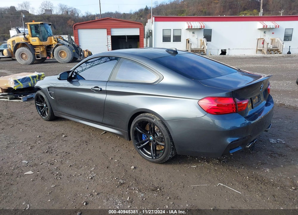 2016 BMW M4 VIN: WBS3R9C58GK337456