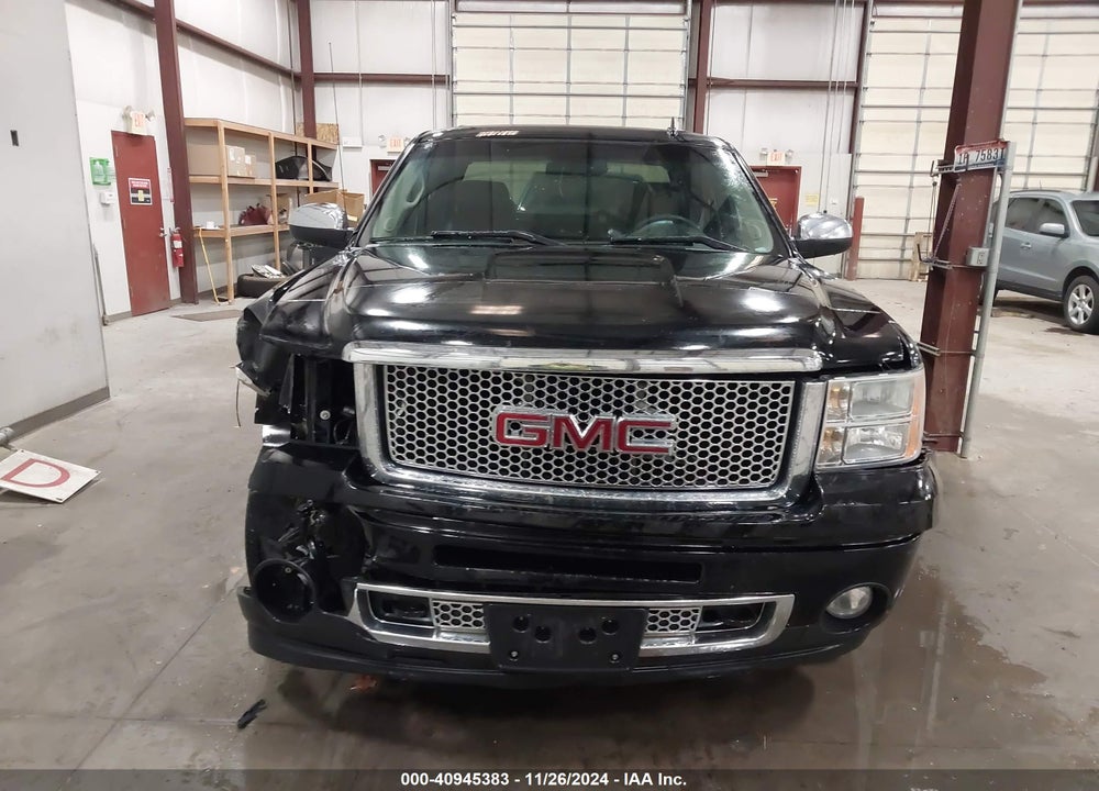 2011 GMC SIERRA 1500 DENALI VIN: 3GTP2XE20BG268881