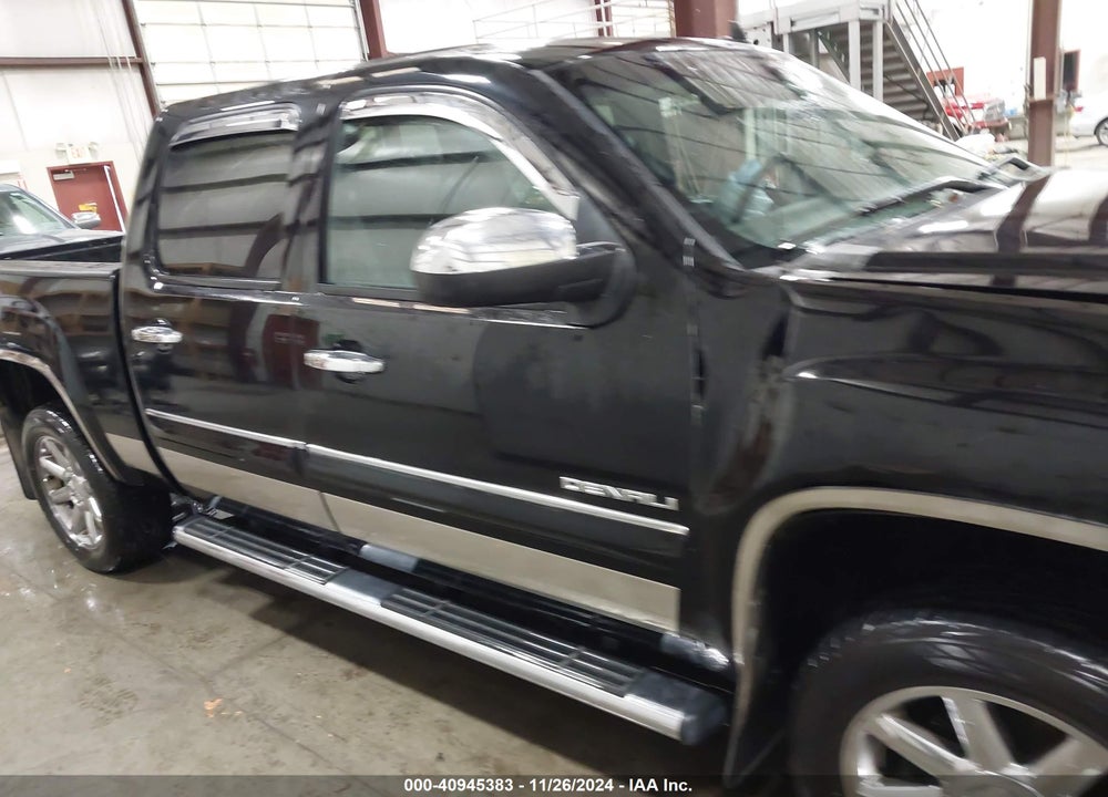 2011 GMC SIERRA 1500 DENALI VIN: 3GTP2XE20BG268881