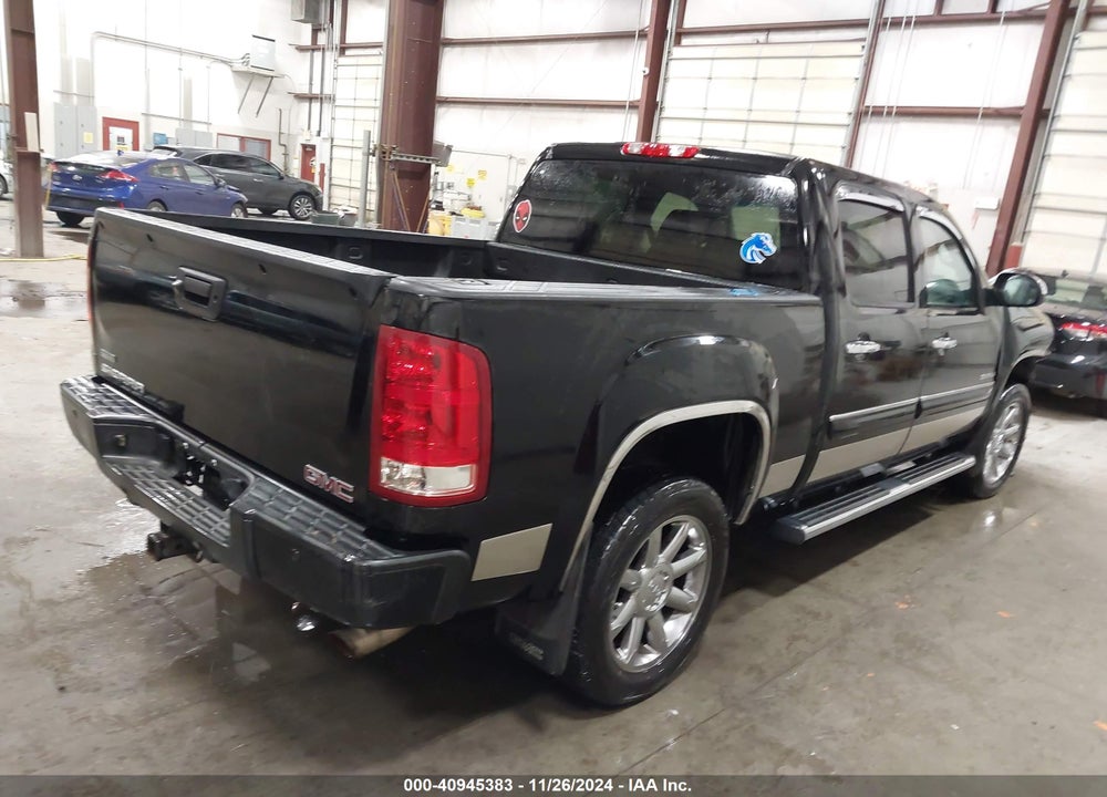 2011 GMC SIERRA 1500 DENALI VIN: 3GTP2XE20BG268881