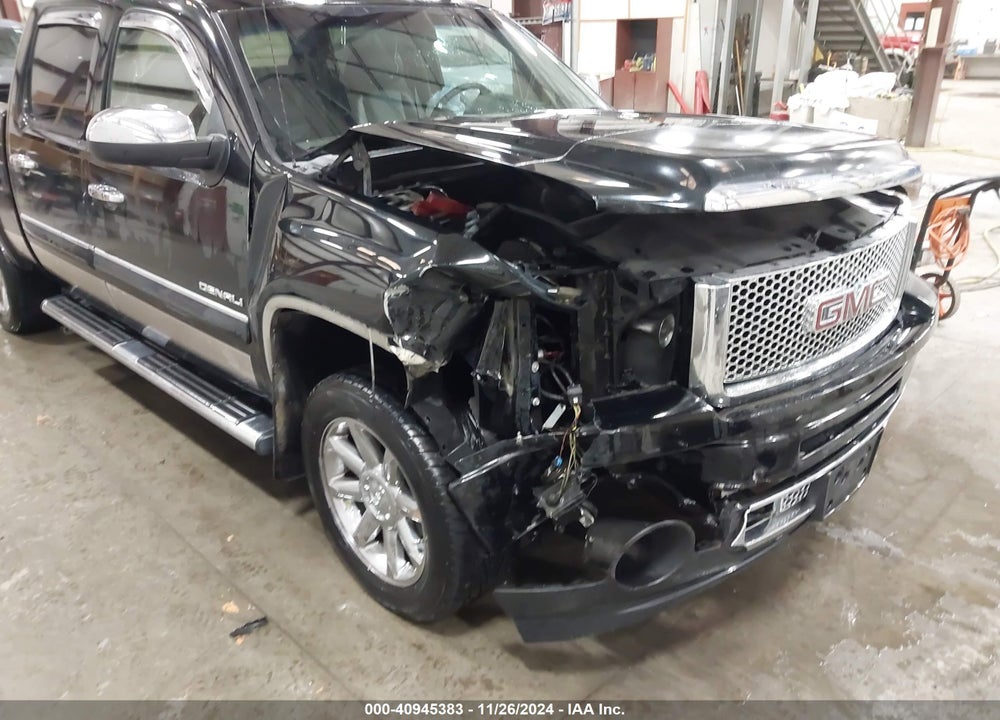 2011 GMC SIERRA 1500 DENALI VIN: 3GTP2XE20BG268881