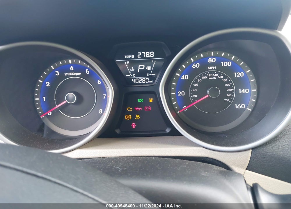 2015 HYUNDAI ELANTRA VIN: KMHDH4AE6FU389154
