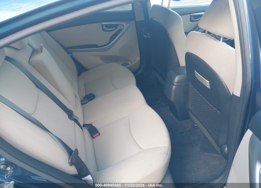 2015 HYUNDAI ELANTRA VIN: KMHDH4AE6FU389154