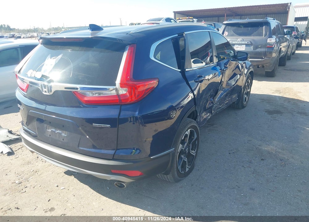2018 HONDA CR-V TOURING VIN: 7FARW1H9XJE012470