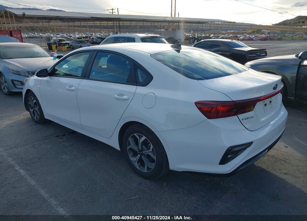 2019 KIA FORTE LXS VIN: 3KPF24AD6KE082971