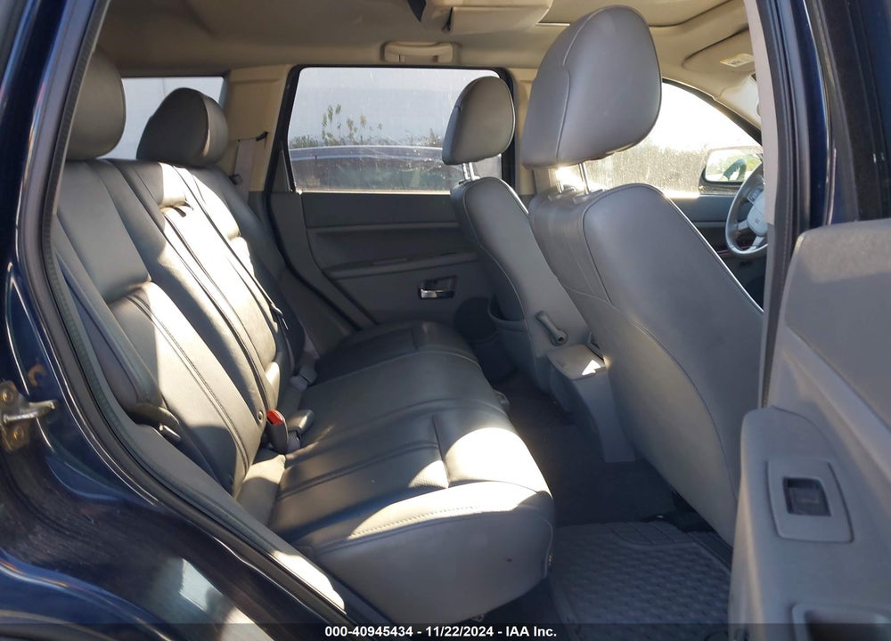 2005 JEEP GRAND CHEROKEE LIMITED VIN: 1J4HR58N05C544682