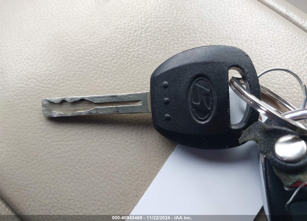 2007 HYUNDAI AZERA LIMITED/SE VIN: KMHFC46FX7A171987