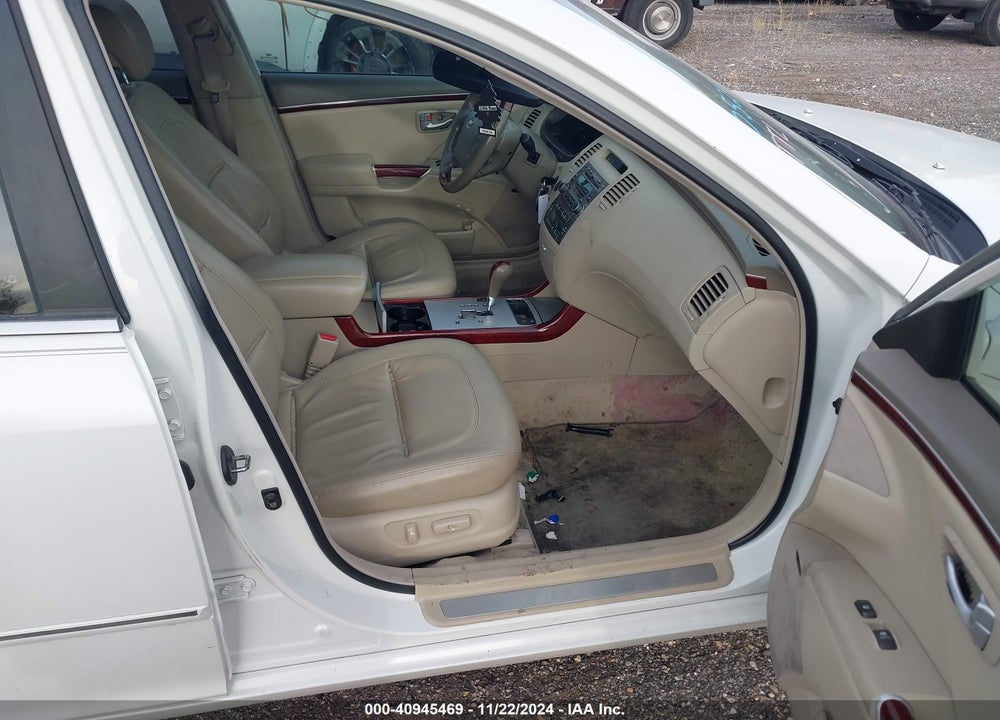 2007 HYUNDAI AZERA LIMITED/SE VIN: KMHFC46FX7A171987