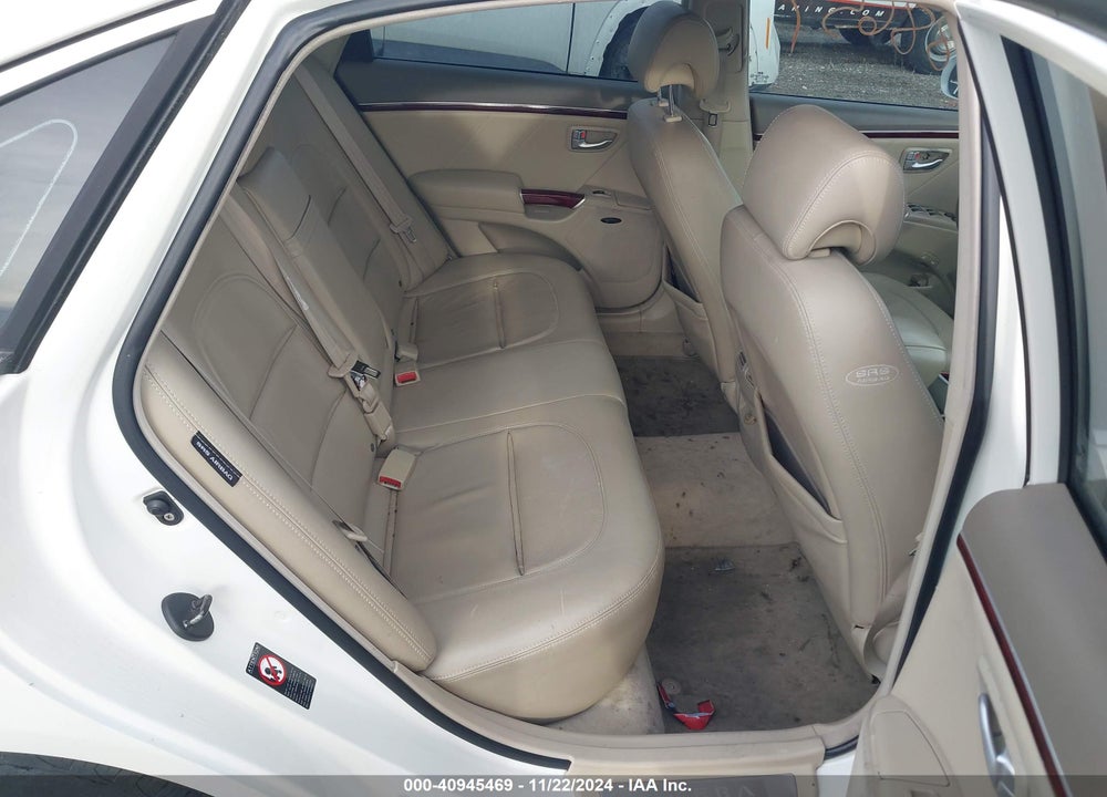 2007 HYUNDAI AZERA LIMITED/SE VIN: KMHFC46FX7A171987