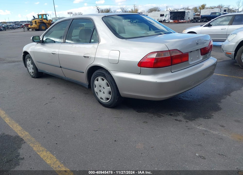 1999 HONDA ACCORD LX VIN: JHMCG5647XC004375