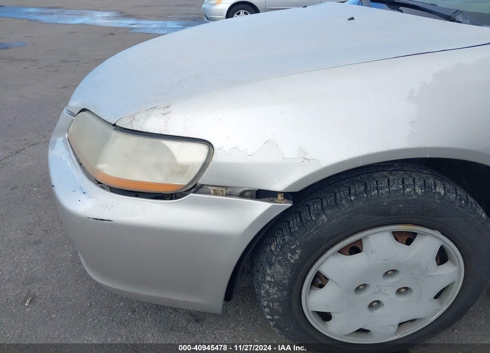 1999 HONDA ACCORD LX VIN: JHMCG5647XC004375
