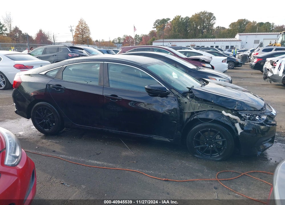 2018 HONDA CIVIC LX VIN: 2HGFC2F5XJH602239