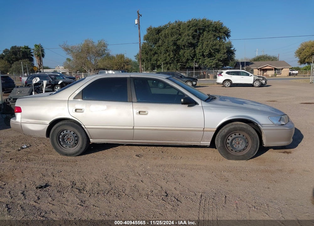 2000 TOYOTA CAMRY CE VIN: 4T1BG22K0YU624041