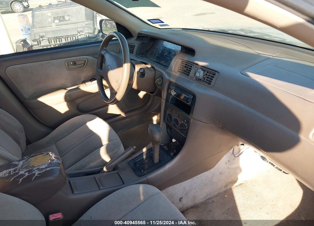 2000 TOYOTA CAMRY CE VIN: 4T1BG22K0YU624041