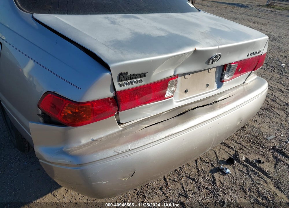 2000 TOYOTA CAMRY CE VIN: 4T1BG22K0YU624041