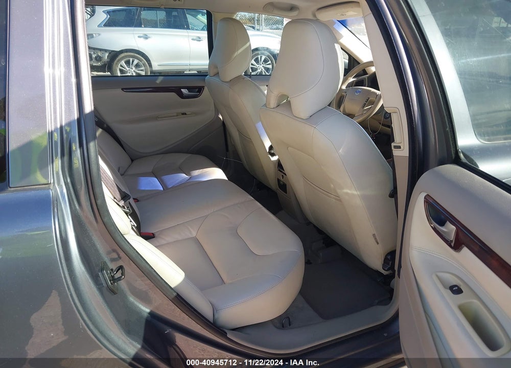 2007 VOLVO V70 2.4 VIN: YV1SW612372660522