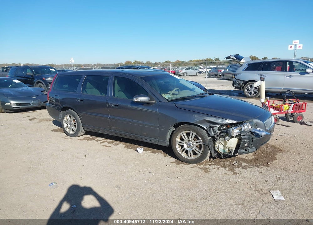 2007 VOLVO V70 2.4 VIN: YV1SW612372660522