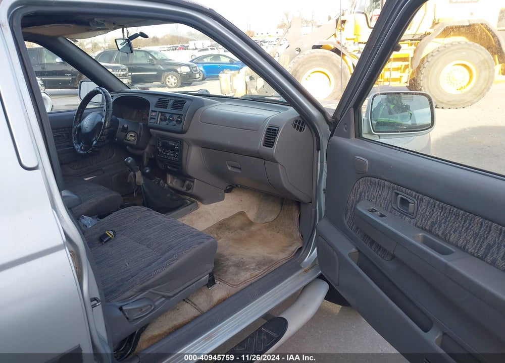 2000 NISSAN FRONTIER SE-V6/XE-V6 VIN: 1N6ED27Y7YC387977