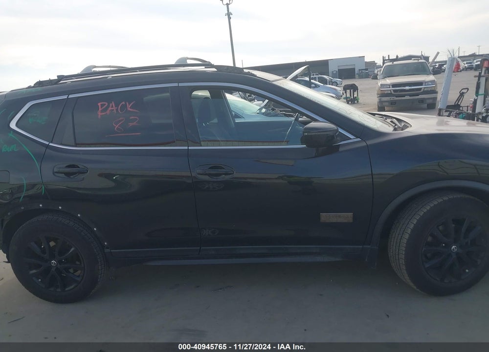 2017 NISSAN ROGUE SV VIN: 5N1AT2MT6HC770088