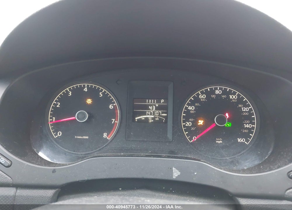 2011 VOLKSWAGEN JETTA 2.0L S VIN: 3VW2K7AJXBM306011