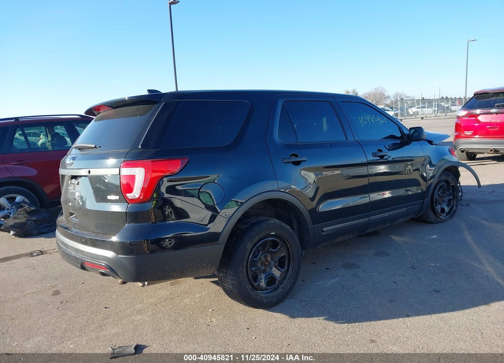 2016 FORD UTILITY POLICE INTERCEPTOR VIN: 1FM5K8AR4GGA72103