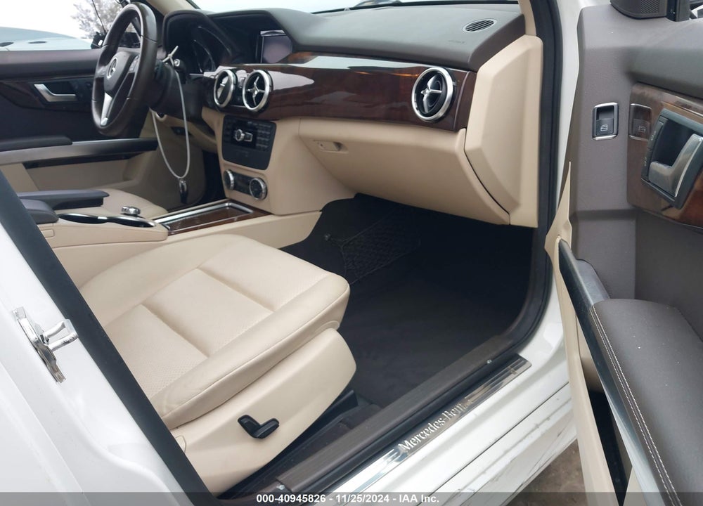 2015 MERCEDES-BENZ GLK 350 VIN: WDCGG5HB8FG427904