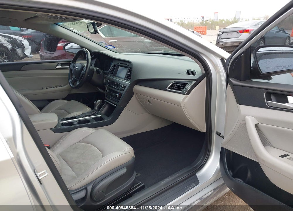 2017 HYUNDAI SONATA SPORT VIN: 5NPE34AF1HH464825