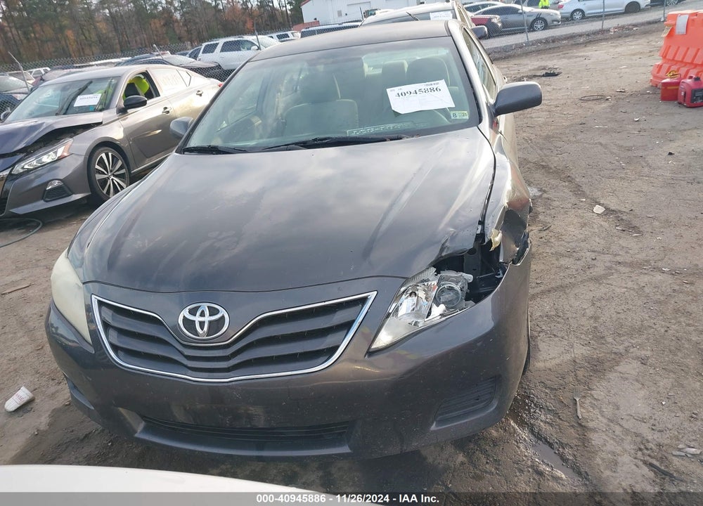 2011 TOYOTA CAMRY LE VIN: 4T1BF3EK4BU118983