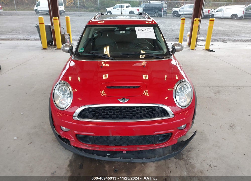 2011 MINI COOPER S CLUBMAN VIN: WMWZG3C54BTY35223