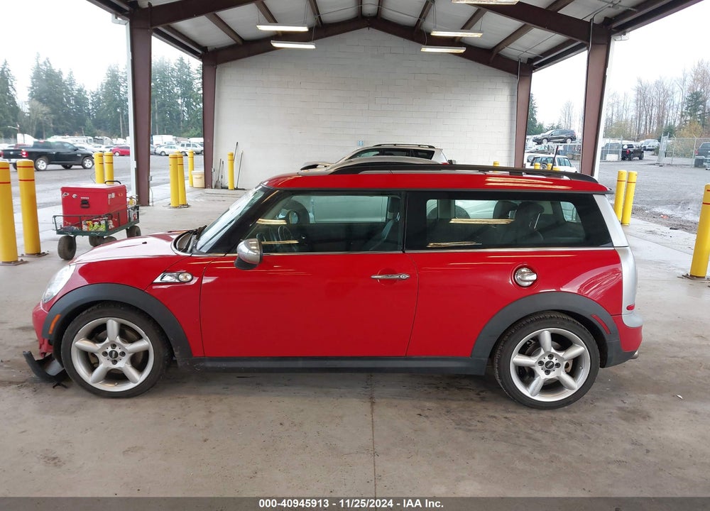 2011 MINI COOPER S CLUBMAN VIN: WMWZG3C54BTY35223
