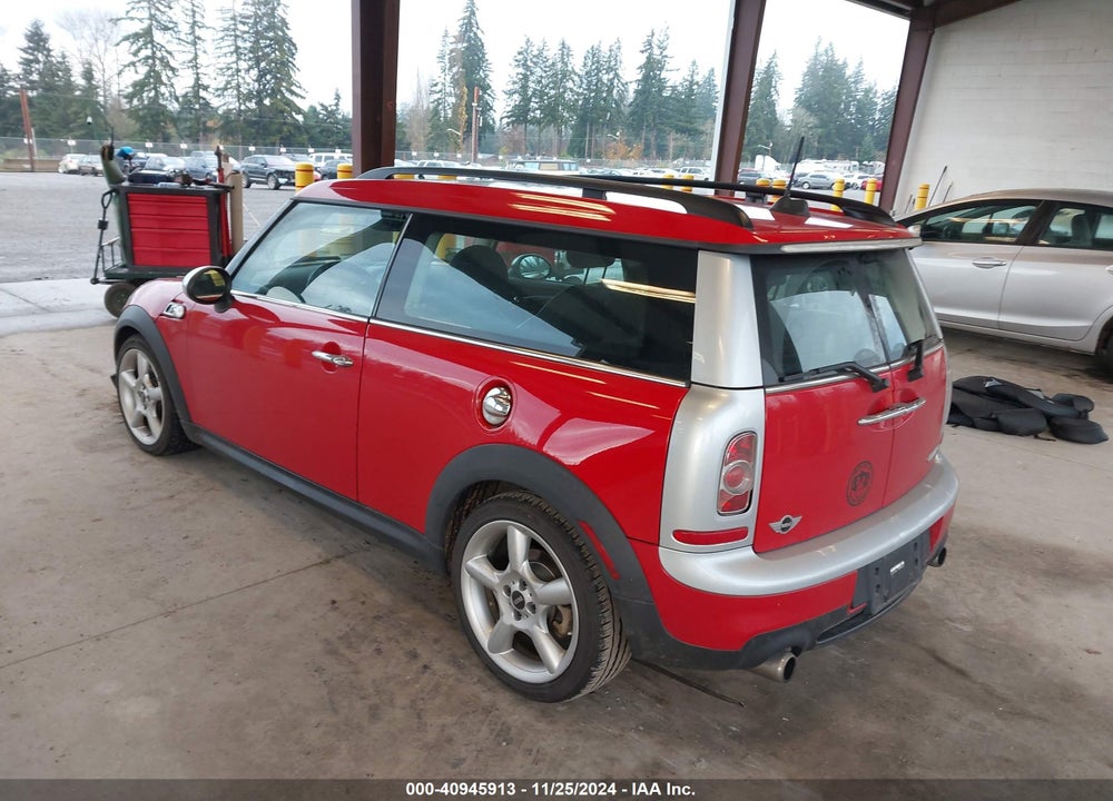 2011 MINI COOPER S CLUBMAN VIN: WMWZG3C54BTY35223