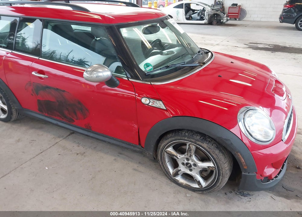 2011 MINI COOPER S CLUBMAN VIN: WMWZG3C54BTY35223