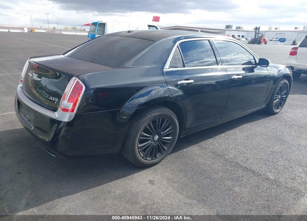 2012 CHRYSLER 300C LUXURY SERIES VIN: 2C3CCAST6CH257105