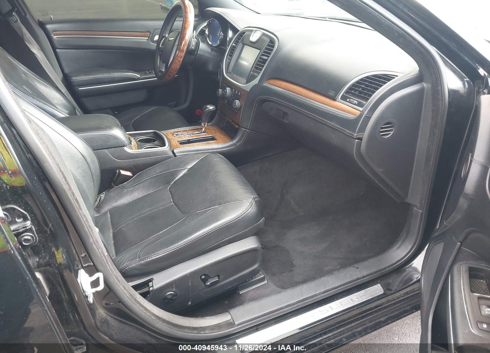 2012 CHRYSLER 300C LUXURY SERIES VIN: 2C3CCAST6CH257105