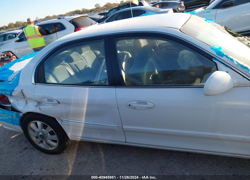 2006 KIA OPTIMA VIN: KNAGD128865458650