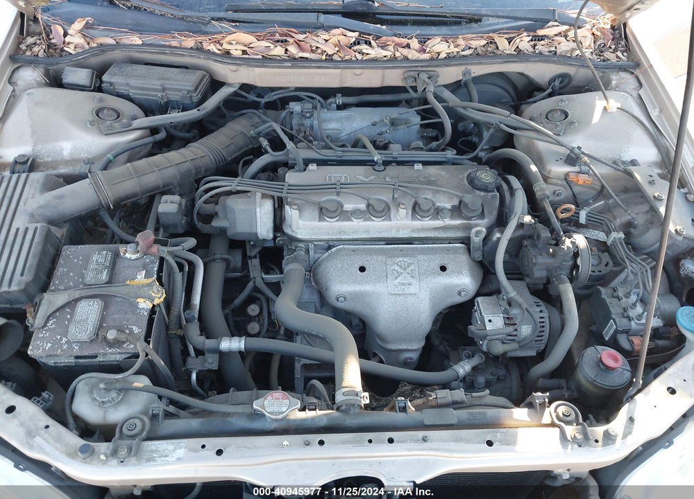 2002 HONDA ACCORD 2.3 EX VIN: 1HGCG566X2A142789