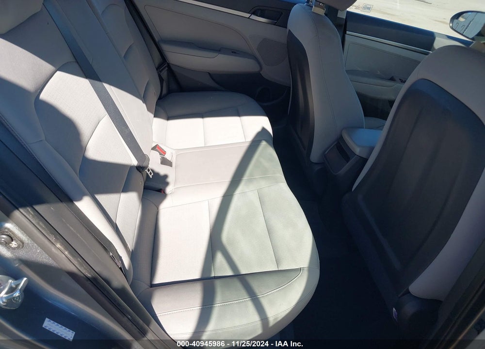2017 HYUNDAI ELANTRA SE VIN: KMHD74LF5HU428604