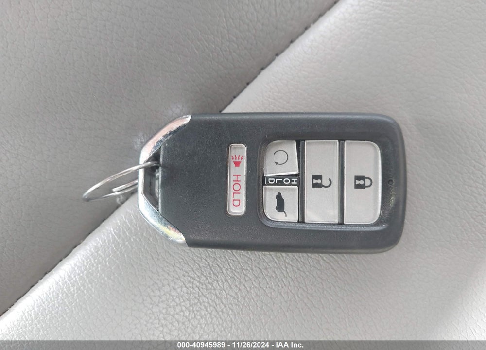 2018 HONDA PILOT EX-L VIN: 5FNYF6H53JB027281