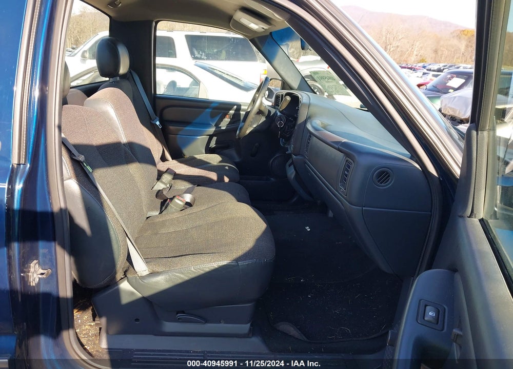 2000 CHEVROLET SILVERADO 1500 VIN: 1GCEC14V8YZ221376