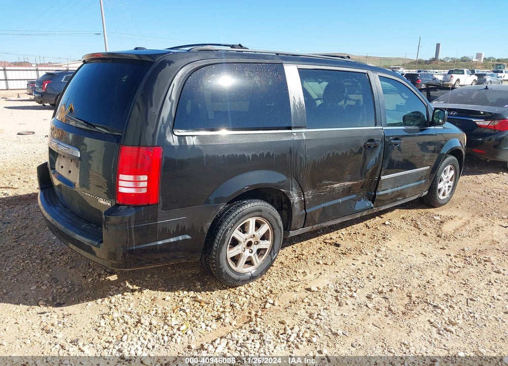 2009 CHRYSLER TOWN & COUNTRY VIN: 2A8HR54159R524667