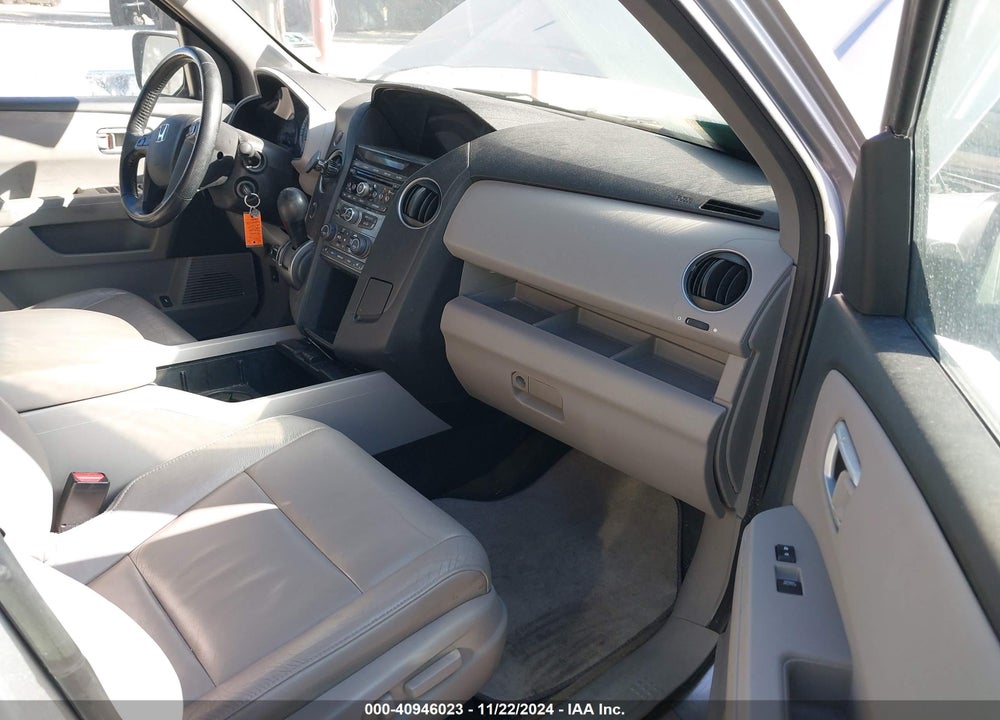 2015 HONDA PILOT EX-L VIN: 5FNYF4H52FB045184