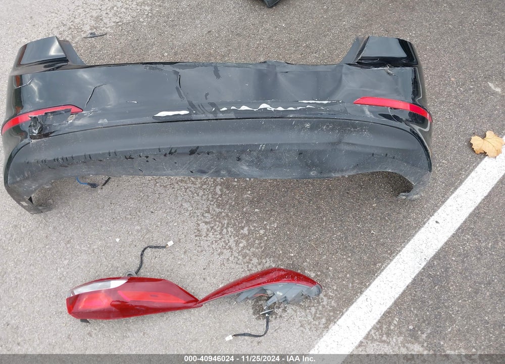 2018 HYUNDAI ELANTRA VIN: KMHD84LF3JU493258
