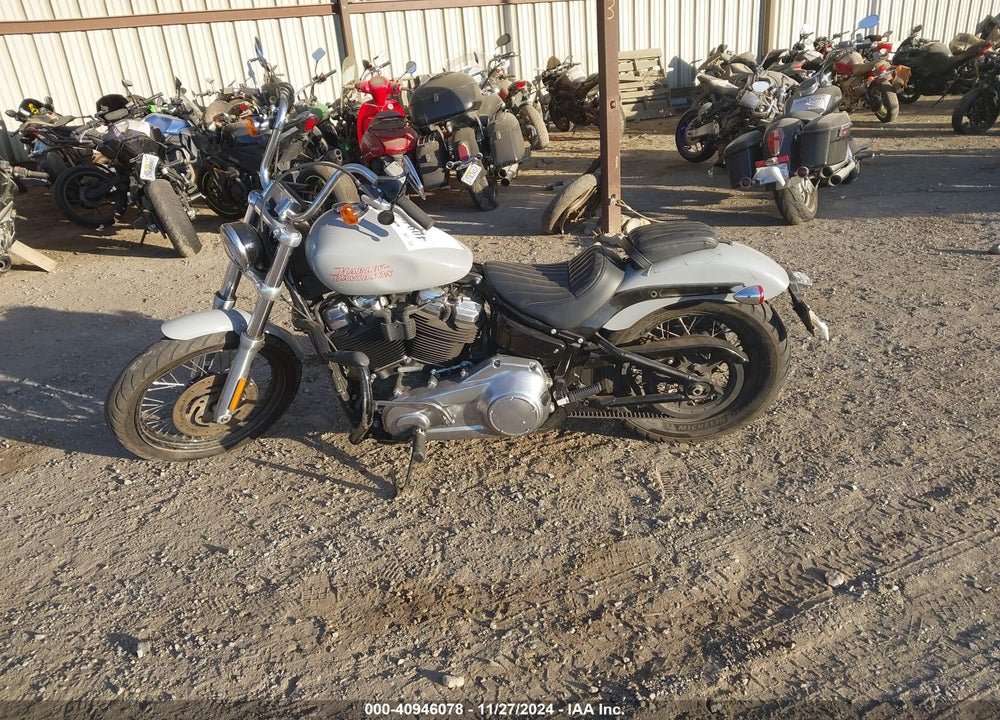 2024 HARLEY-DAVIDSON FXST VIN: 1HD1BVJ26RB044208